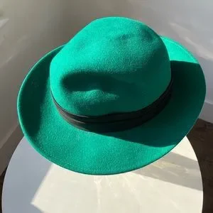Hats in the Belfry | Accessories | Vintage Hats In The 